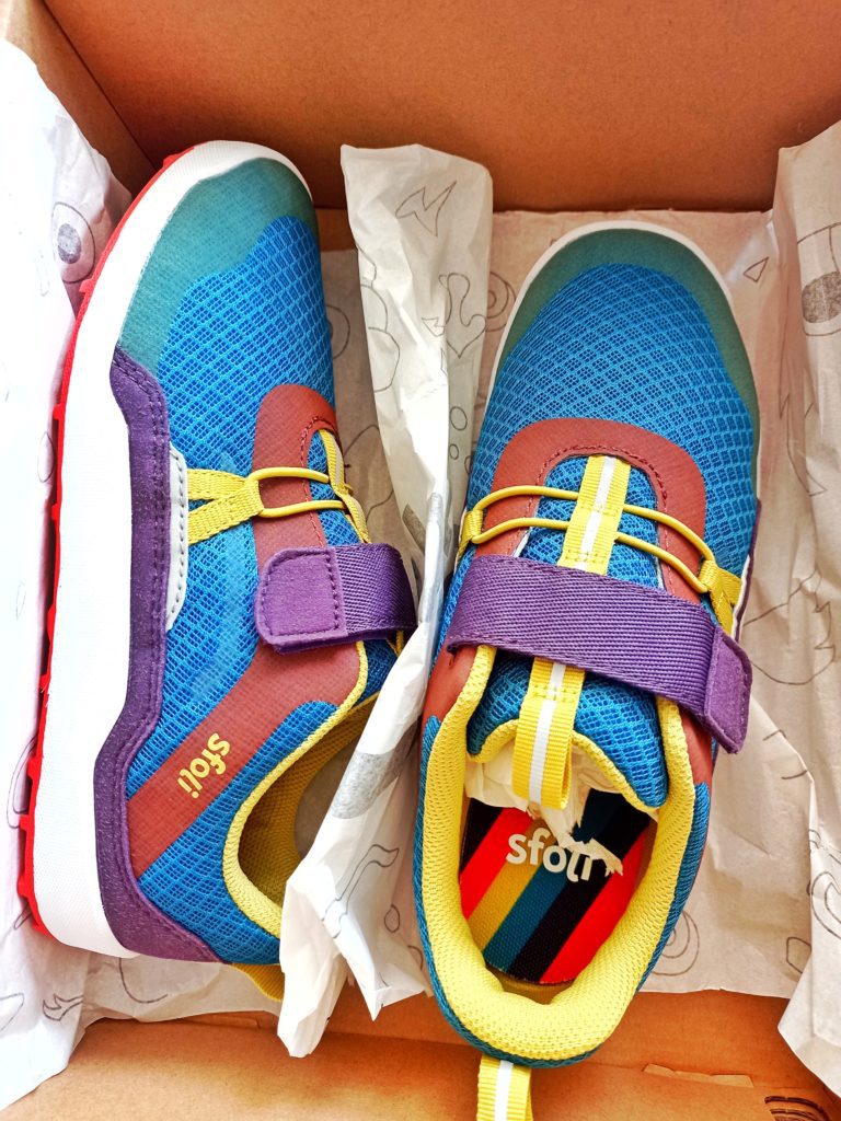Bunte Kinderschuhe von Sfoli