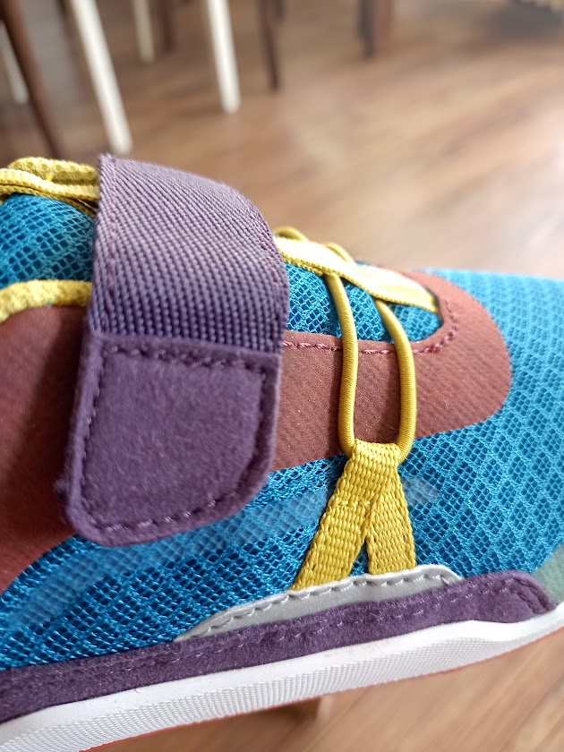 Bunte Kinderschuhe von Sfoli